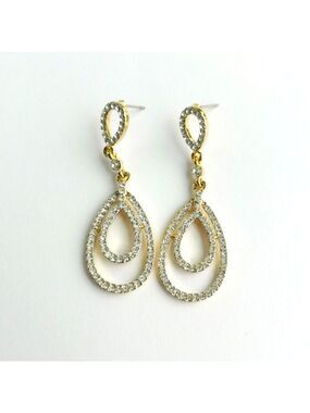 Crystal Teardrop earrings in gold tone 🆕